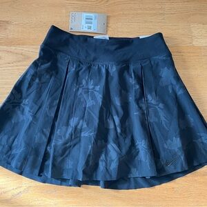 Nike Women's Black Pleated Skort XS Golf Tennis Pickleball
